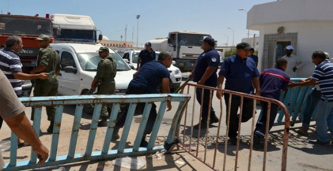 تونس تصدر قرارا يمنع مواطنيها من السفر إلى ليبيا