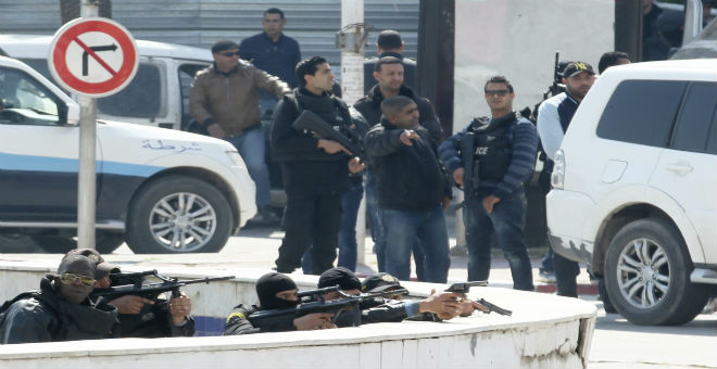 تونس: حملات مداهمة تقود إلى اعتقال مشتبه بتورطهم في الإرهاب