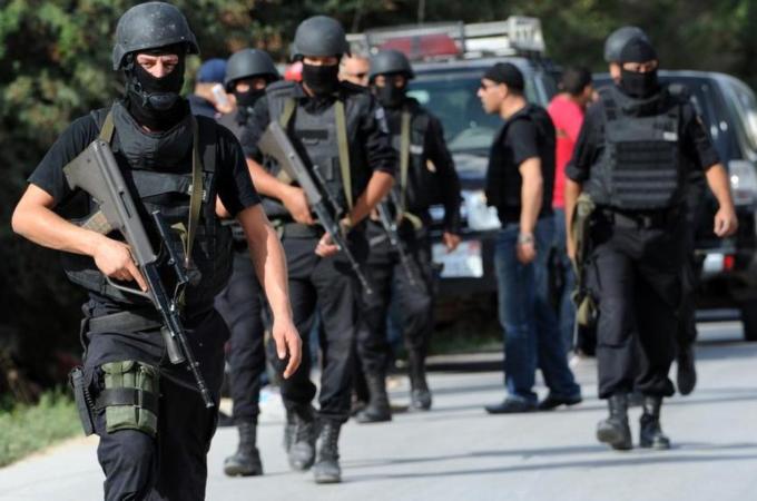 تونس تعتقل عناصر تكفيرية تعمل على تسفير الشباب لسوريا