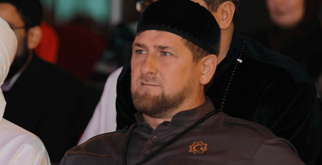 رئيس الشيشان سيطلق زوجته إن وجد منتجات خارجية الصنع فوق مائدته