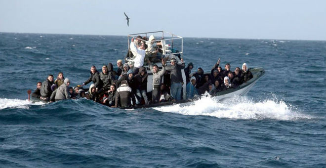 مصرع 12 مهاجرا قبالة سواحل ليبيا كانوا متوجهين إلى إيطاليا