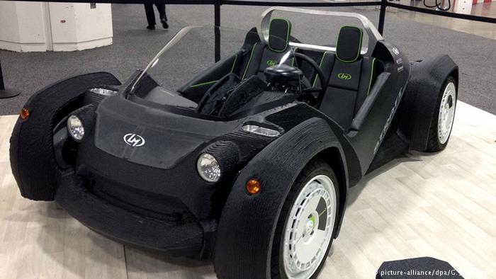 سيارة صديقة للبيئة بتقنية الطباعة ثلاثية الأبعاد