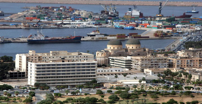 السلطات الليبية تنذر بانتشار الأمراض في بنغازي