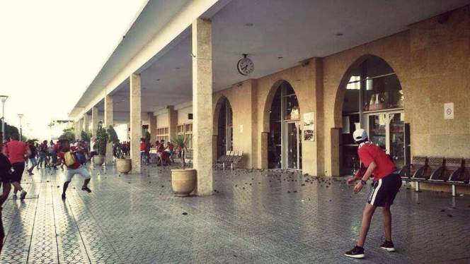 جمهور الوداد يخرب محطة سلا بعد نهاية مباراة فريقه أمام النادي القنيطري