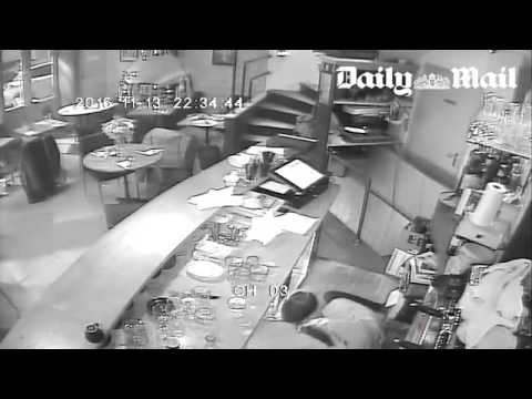 هجمات باريس..فيديو لإطلاق النار على مقهى من زوايا مختلفة