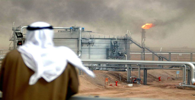 أمام تراجع أسعار النفط وعجز الميزانية..السعودية تضطر لشد الحزام
