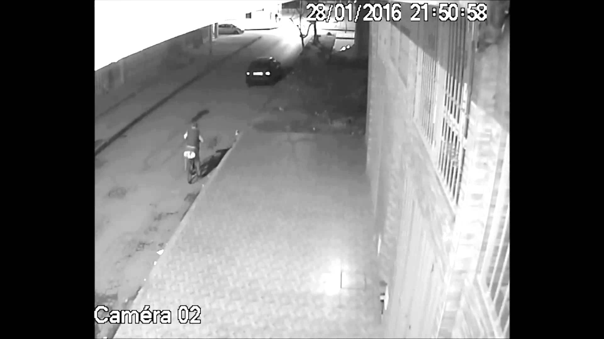 فيديو: طنجة.. سرقة سيارة في أقل من 4 دقائق