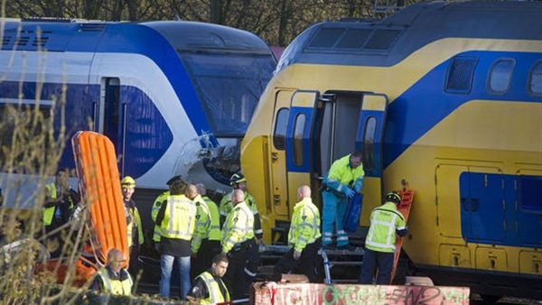 عاجل. مقتل 4 أشخاص وجرح 150 آخرين بتصادم قطارين في ألمانيا