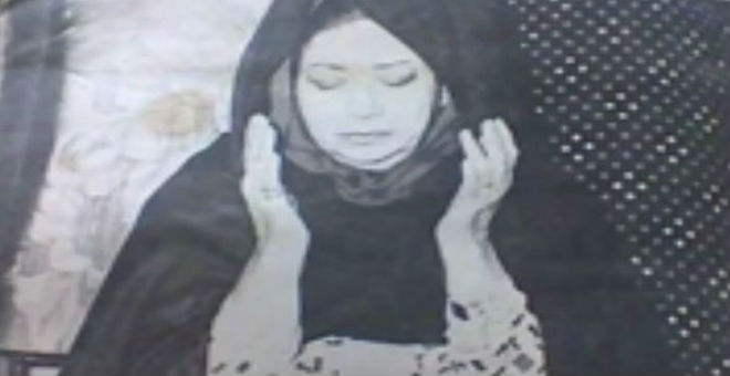 فيديو نادر لأم كلثوم وهي ترتل القرآن