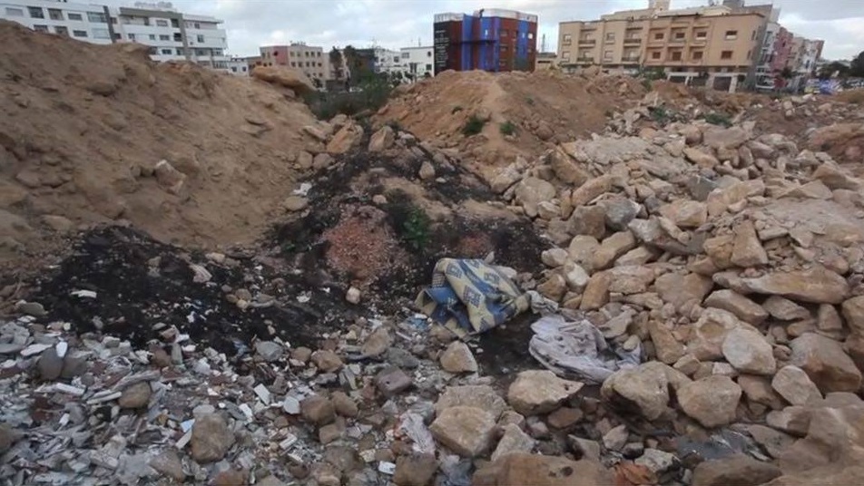 بالفيديو: هذا هو المكان الذي عثر فيه على الطفل المغتصب والمدفون حياً بالدار البيضاء