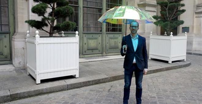 مظلة ذكية تُخبرك بهطول المطر قبل 15 دقيقة