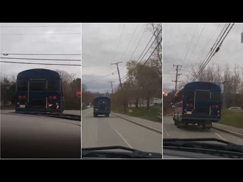 طفل أمريكي يسرق حافلة مدرسته