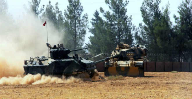 دبابات تركيا تدخل التراب السوري بدعم من طيران التحالف لطرد مسلحي 