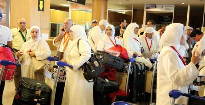 وزارة الأوقاف تدعو الحجاج المغاربة للاستعداد للإحرام في الطائرة