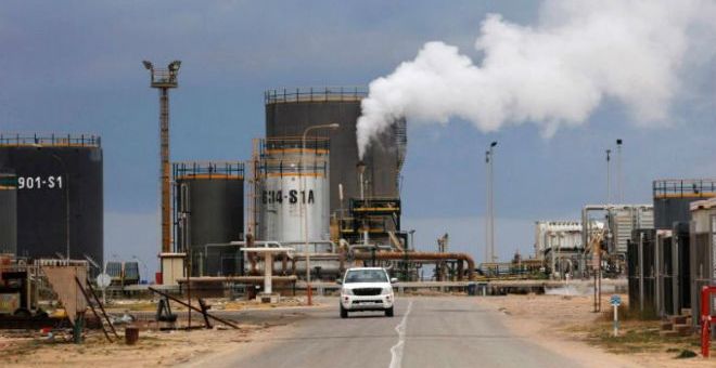 ليبيا: بوادر حرب على الموانئ النفطية بين حكومة الوفاق وقوات حفتر