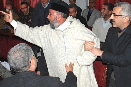 صحف الصباح: بوخبزة: وزير العدل فقد حياده حين رماني بالحمق !