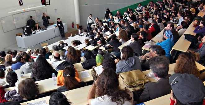 نقابة التعليم العالي تنتفض ضد مرسوم دمج المؤسسات الجامعية