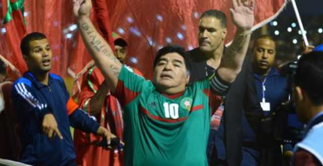 مارادونا ونجوم الكرة العالمية في العيون المغربية