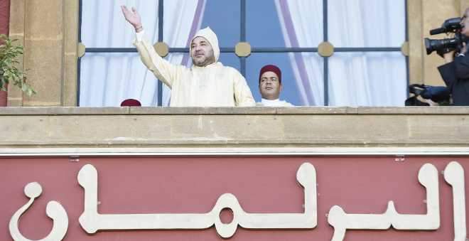 الملك محمد السادس يرسم صورة قاتمة عن الإدارة المغربية ويدافع عن المواطنين