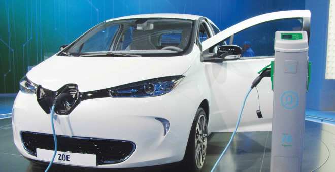 المغرب يستعد لدخول زمن السيارات الكهربائية انطلاقا من قمة مراكش