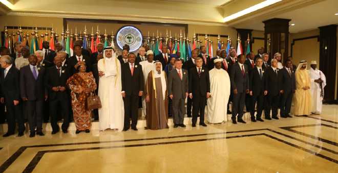 انسحاب وفود عربية من القمة العربية- الإفريقية بسبب مشاركة البوليساريو
