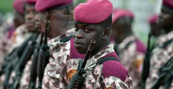 ساحل العاج: جنود متمردون يحتجزون وزير الدفاع  رغم موافقة الرئيس على مطالبهم