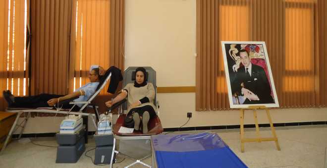 موظفون من 49 جماعة بتاونات يتبرعون بالدم لفائدة المرضى