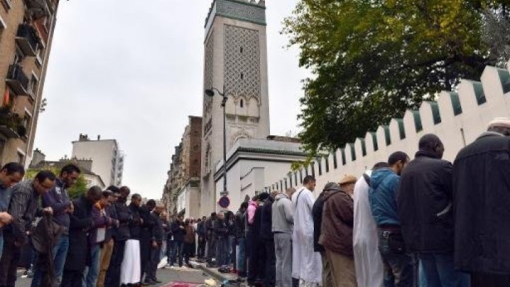 اتحاد المساجد يعلن قرب افتتاح معهد لتكوين الأئمة والمرشدات بفرنسا