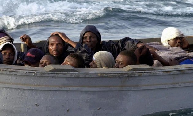 البحرية المغربية تنقذ 69 مهاجرا إفريقيا من الغرق