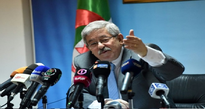 تصريحات مشينة وصادمة للمسؤول الجزائري أحمد أويحيى ضد المهاجرين الأفارقة