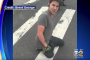 بالفيديو.. شارع يبتلع ساق شاب في نيويورك