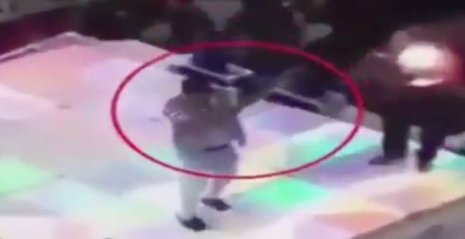 بالفيديو .. مقتل طفل برصاصة طائشة في حفل زفاف