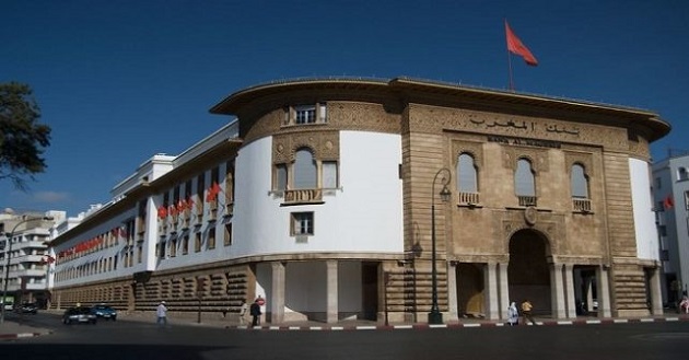 القطاع البنكي المغربي يرد على اتهامات وزير الخارجية الجزائري
