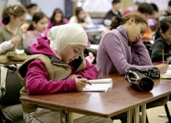 الصويرة.. منع 14 تلميذة من الدراسة بسبب الحجاب