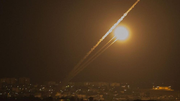 إطلاق صاروخين من غزة على إسرائيل والاحتلال يتوعد برد قوي