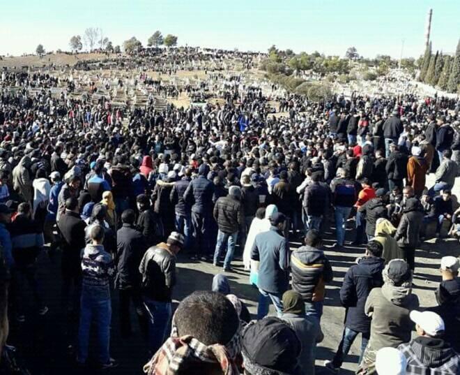 سكان جرادة يطالبون بمعيشة أفضل بعد جنازة ''ضحيتي الفحم''