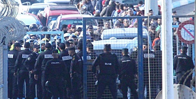 التحقيق حول حادث إطلاق شرطي إسباني النار على مغربي بباب سبتة