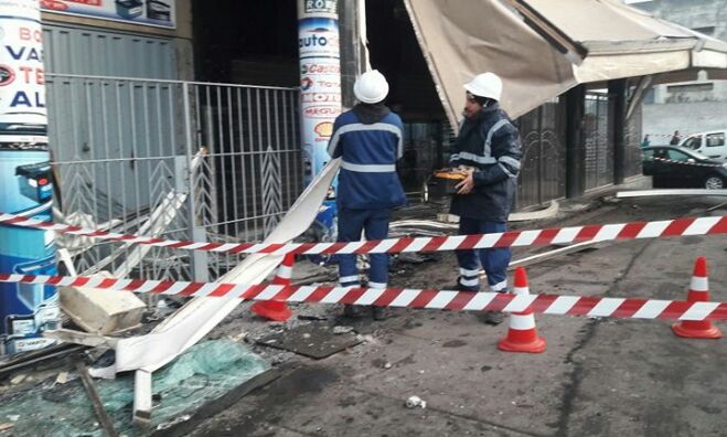 ''مدينة بيس'': الانزلاق تسبب في حادثة اصطدام حافلة بمقهى