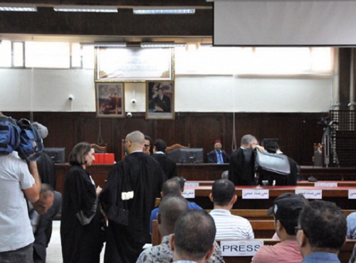 محاكمة الزفزافي ورفاقه.. محامي الأمن يكشف عن إصابة أكثر من 900 عنصر خلال الحراك