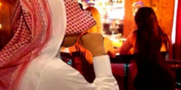 طنجة.. فتاتان تسرقان مواطنا سعوديا والأخير يتنازل عن شكايته