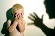كيف يمكن معاقبة الأطفال بعيدا عن الضرب؟