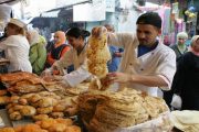 إجراءات صارمة لمراقبة جودة وأسعار المنتجات الغذائية خلال رمضان