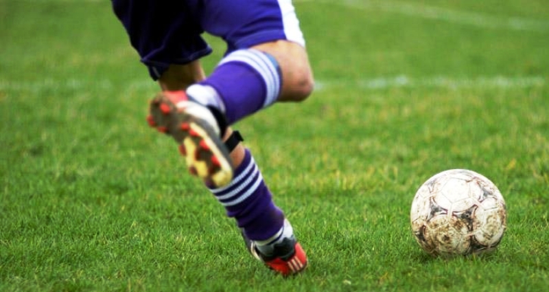 دراسة: ممارسة كرة القدم تمنع السمنة