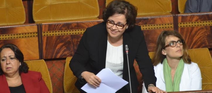 برلمانية مغربية تدعو وزير الداخلية لجولة عبر وسائل النقل العمومية