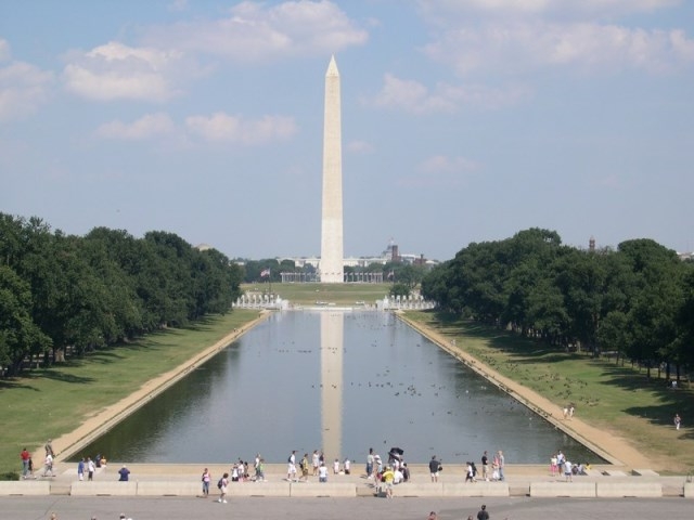 إعادة افتتاح نصب واشنطن التذكاري بعد إغلاق زاد عن السنتين