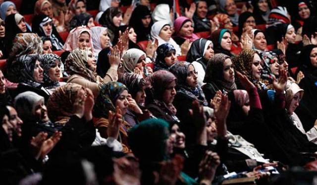 تنظيم الملتقي النقابي الأول للمرأة العربية العاملة بتونس