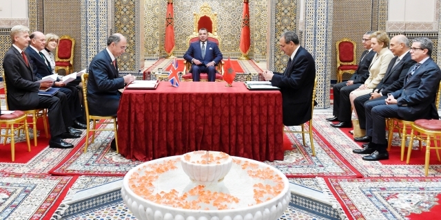العاهل المغربي يترأس  التوقيع على ثلاث اتفاقيات بين سوق لندن للأوراق المالية وبورصة الدار البيضاء