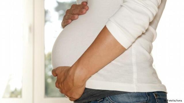 باحثون: تدخين الحامل قد يؤدي إلى إدمان طفلها