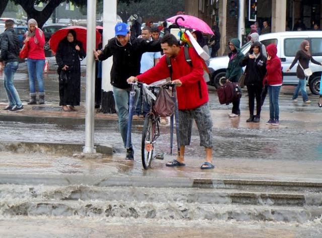 الأرصاد الجوية تتوقع نزول أمطار وزخات عاصفية جديدة شمال المغرب