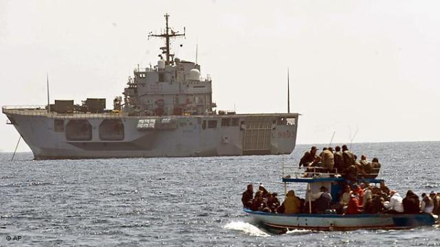 توقيف 45 مهاجرا سريا مغاربيا قبالة ساحل الميريا في اسبانيا